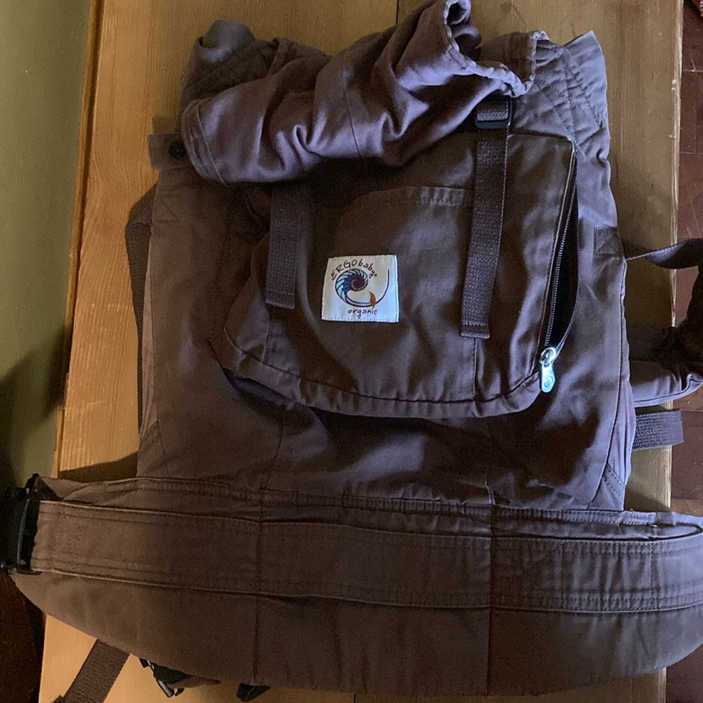 Ergobaby organic carrier in dark brown.